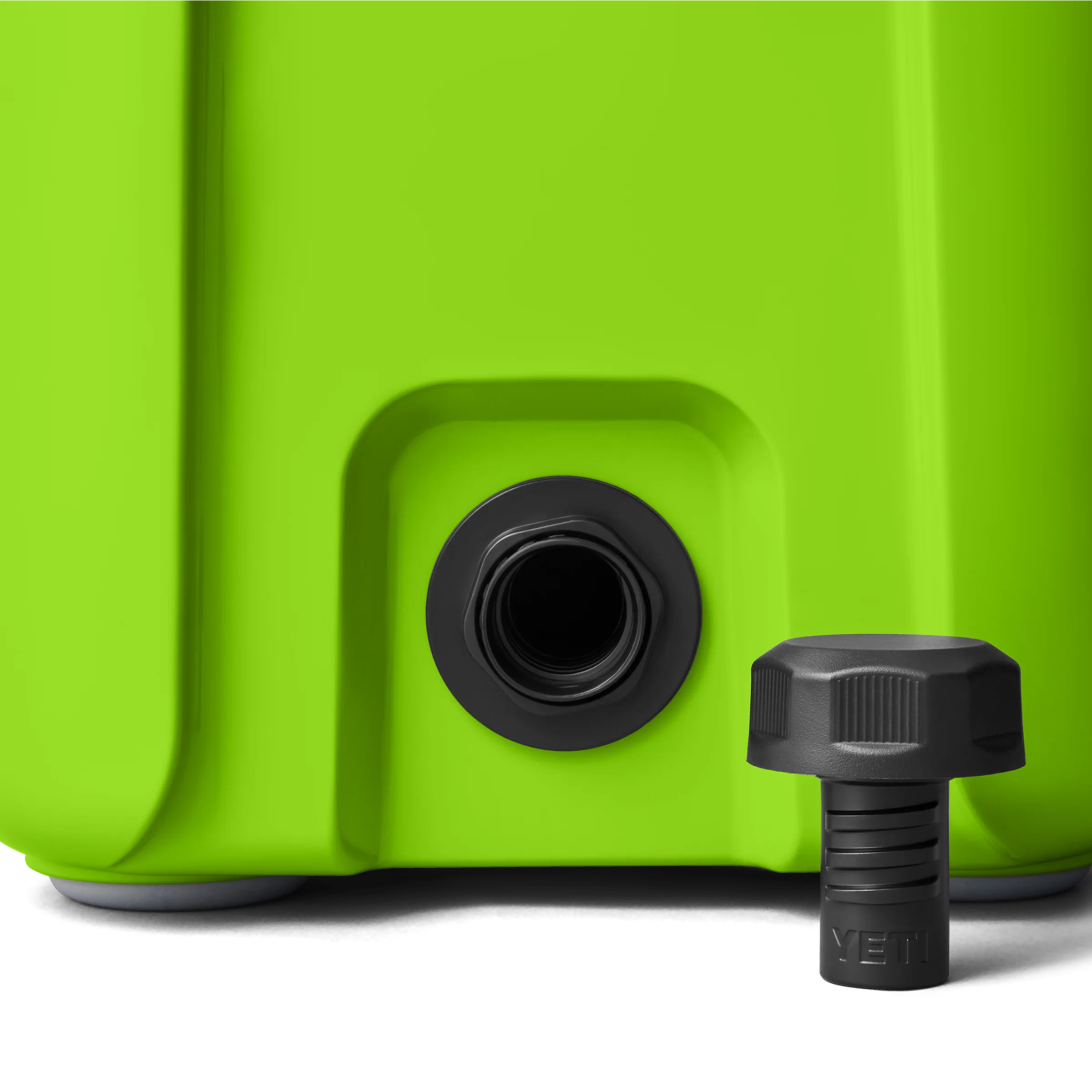 Roadie® 24 Cool Box - Image 6