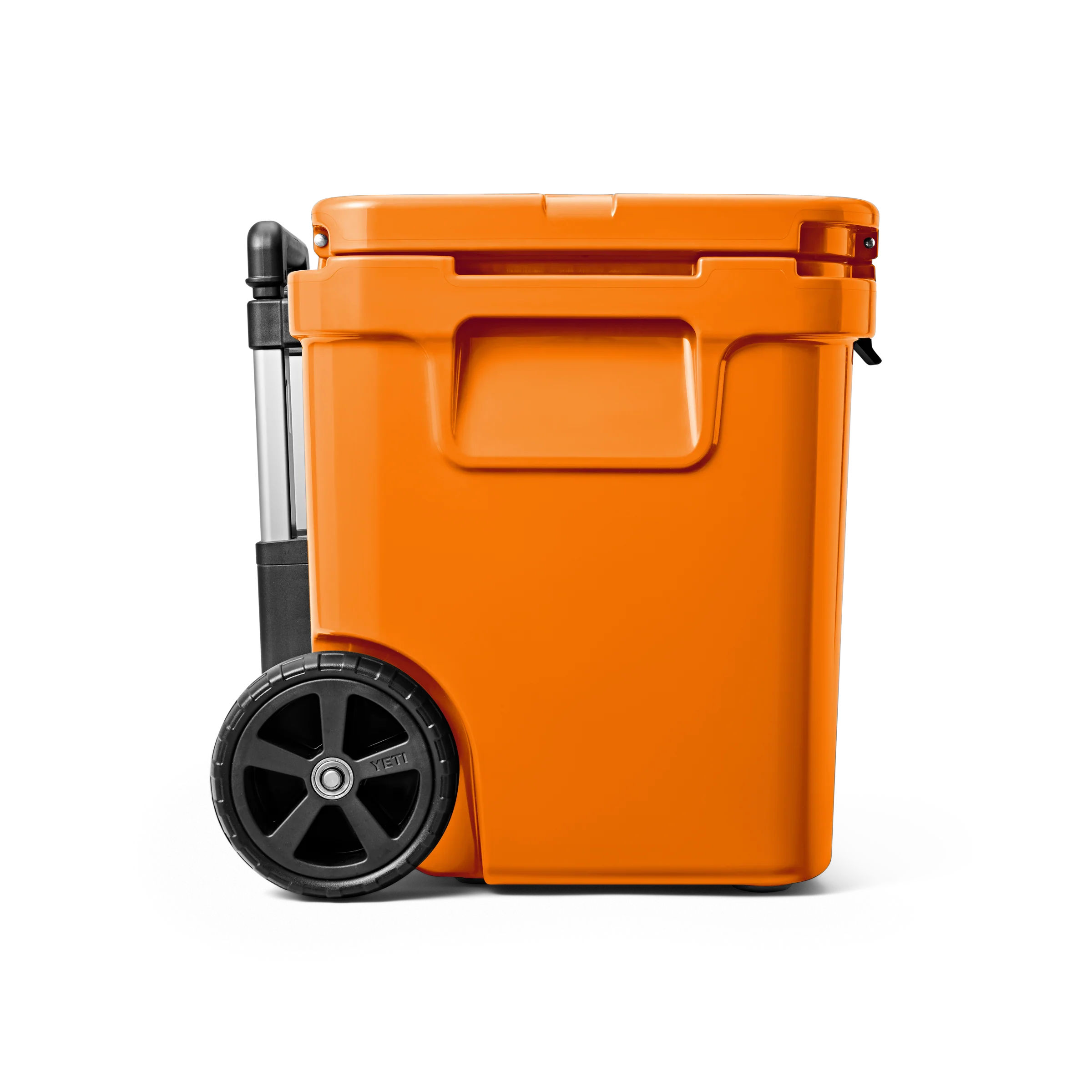 Roadie® 60 Wheeled Cool Box - Image 4